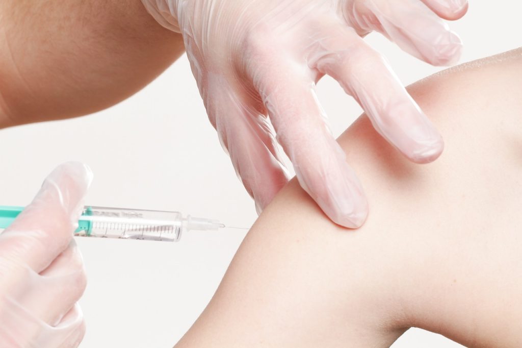 vaccination, impfspritze, medicine-2722937.jpg